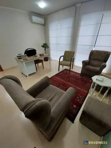 Sala mobiliada à venda, Petrópolis, Porto Alegre, RS
