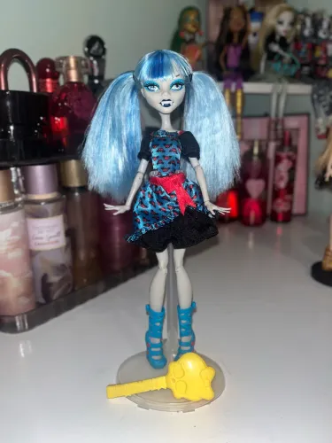 Monster High Ghoulia Freaky Fusion (incompleta) LER DESCRIÇÃO
