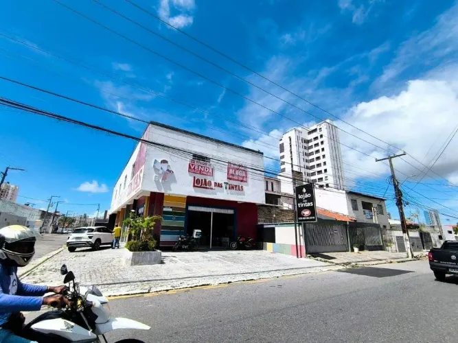 Amplo Ponto Comercial no Salgado FIlho com 540mt2.