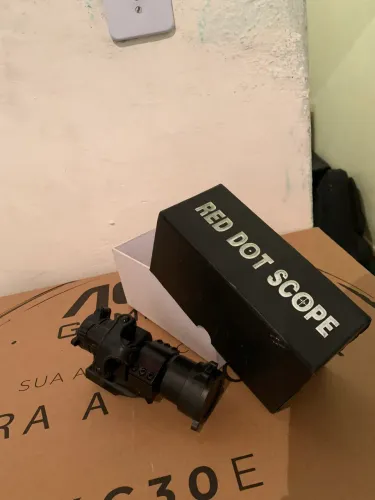 LENTE TITAN TACTICAL SIGHT RED DOT 20MM M2A BLACK