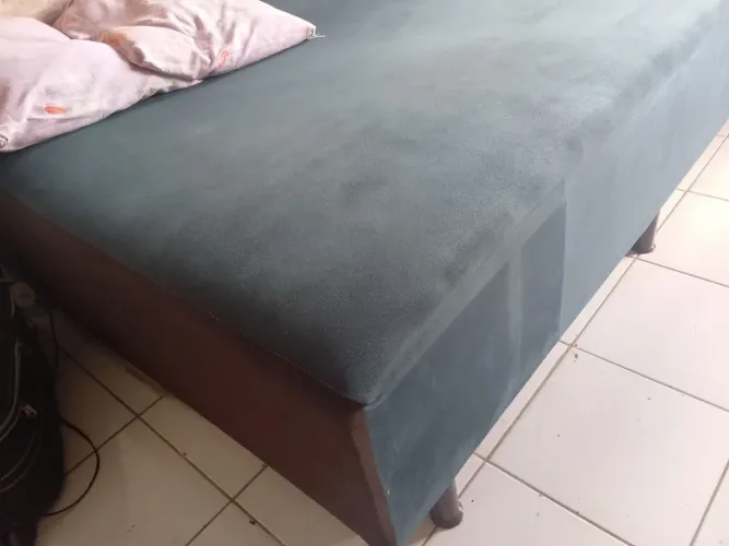 VENDO CAMA DE CASAL SEMINOVA