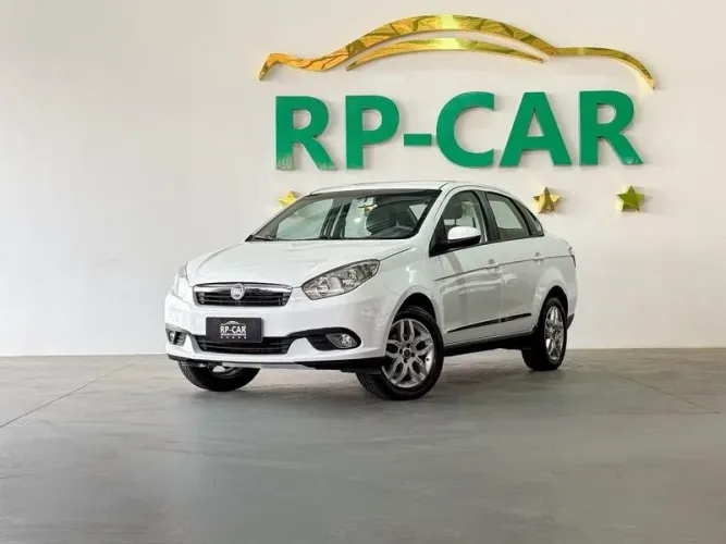 Fiat Siena Essence 1.6 Flex 16V 4P 2014