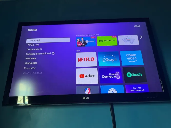 TV LG 42" LED + Roku Express (Transforma em Smart) + Antena Digital