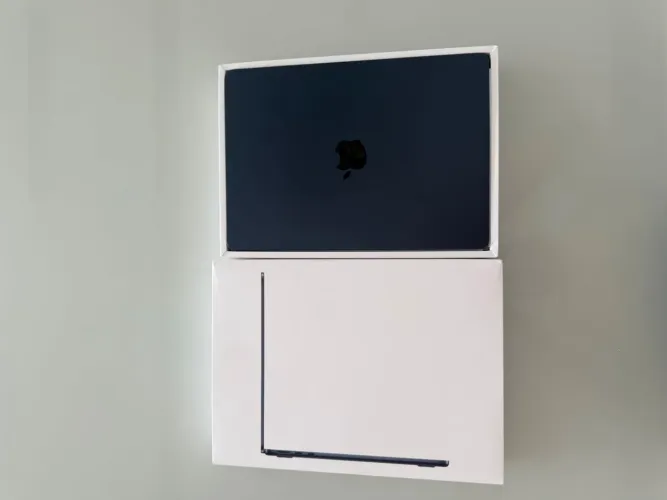 MacBook Air M4 15Pol 16GB - 256GB SSD