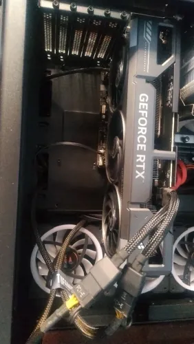 Placa de vídeo 5060ti 8 gb praticamente nova se quiser negociar só chamar na conversa