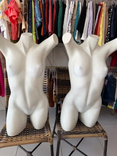 Manequins