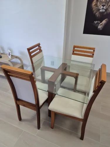 Conjunto mesa de jantar