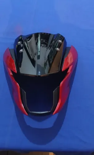 Vendo par de carenagem fontal da fazer 250 2024 .mais um paralama dianteiro da fazer 250 .