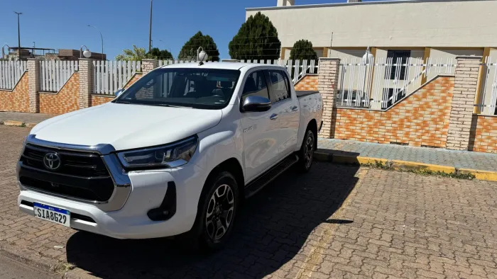 Toyota Hilux CD SRX 4X4 2.8 TDI 16V Diesel Aut. 2023