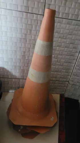 Cone de Futebol Grande - Ótimo para Treinamento ?