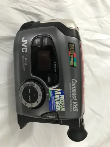 Filmadora Analógica JVC Compact VHS (GR-AX920U) Completa + Acessórios Originais