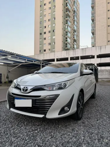 Toyota Yaris XLS Connect Sed. 1.5 Flex 16V Aut. 2020
