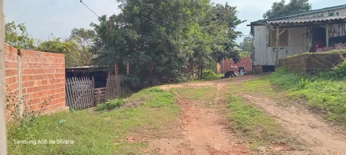 Troco ou vendo casa a vista