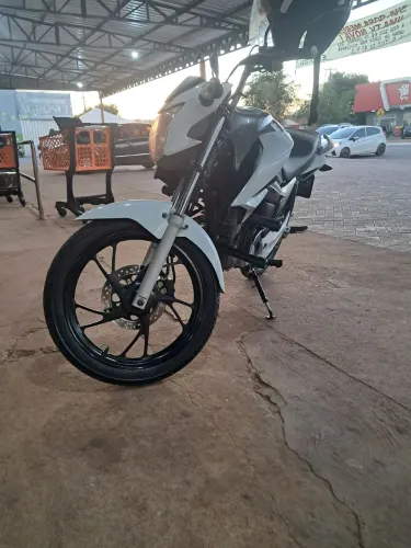 Cg titan 160 toda revisada semi nova.