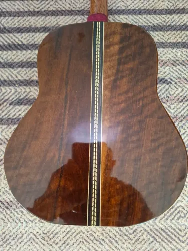 Cavaquinho de Canela tigrada maciça