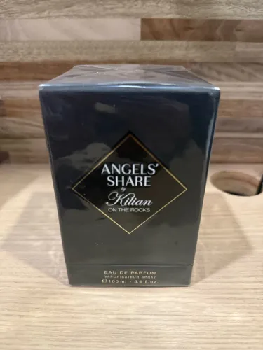 Angels Share On The Rocks
