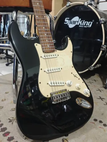 Guitarra Tagima Head Fender