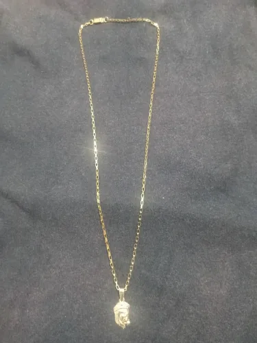 Cordão masculino dourado com face de Cristo*novo*!