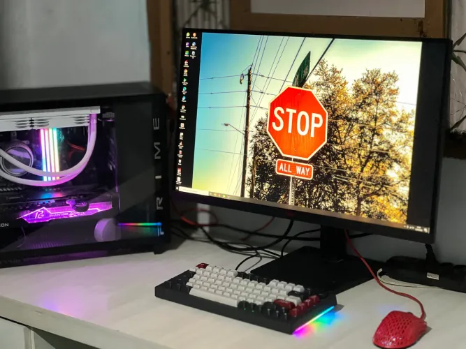 Setup completo- Pc gamer- AMD Ryzen 7+ Monitor 240Hz
