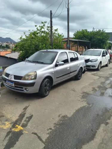 Renault Clio SED RT/ Privilège/ Botic 1.6 16V 4P 2005