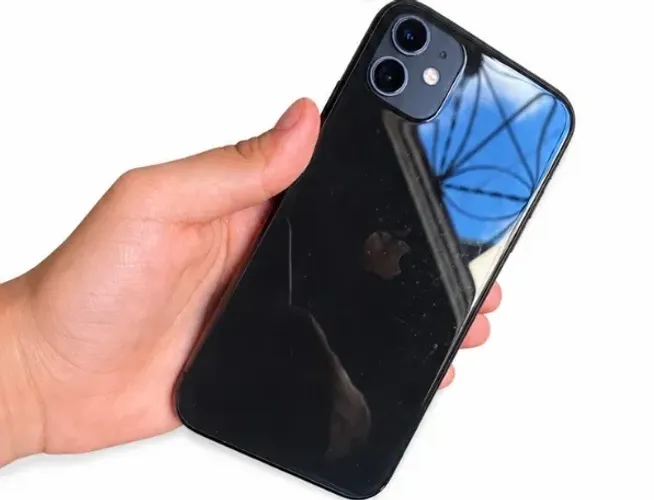 iPhone 11