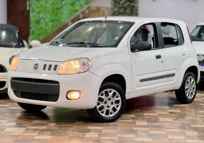 Fiat Uno Vivace Celeb. 1.0 EVO F.flex 8V 5P 2012