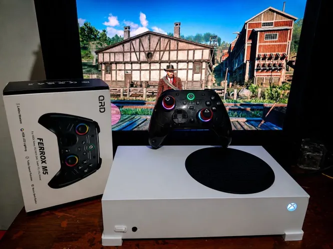 XBOX SERIES S 512 GB + CONTROLE ANTI DRIFT + ACESSÓRIOS
