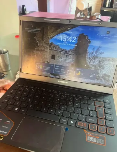 Notebook Positivo Intel Celeron 4GB RAM 128GB 14