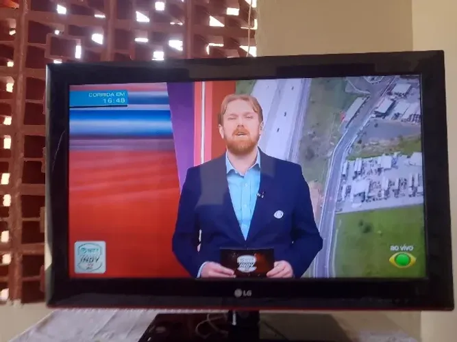 tv lg 32 hd não é smart troco por celular