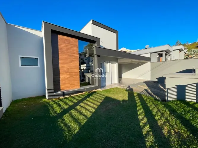 Casa para locação no Estrada Nova - Mobiliada e com excelente espaço externo