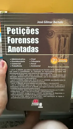LIVRO PETIÇÕES FORENSES - DIREITO