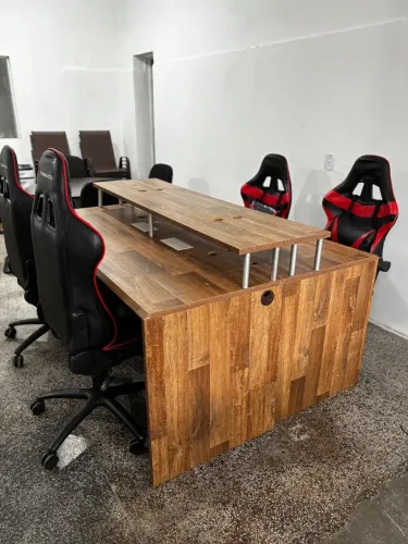 Estação de 4 lugares modular para escritório