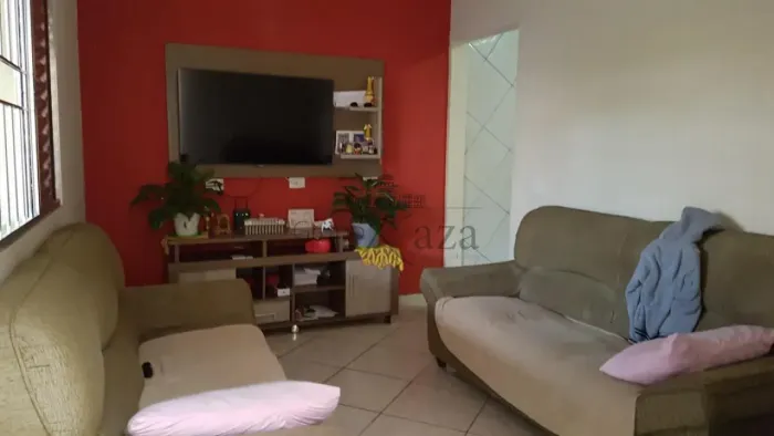 Oportunidade - Casa - Jardim Santa Inês I - 3 Dormitórios - 135m².