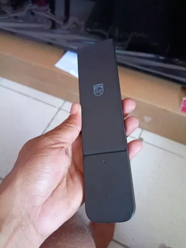 Vendo tv 86 polegadas enorme.um verdadeiro cinema em casa,só tirei da caixa pra testar.