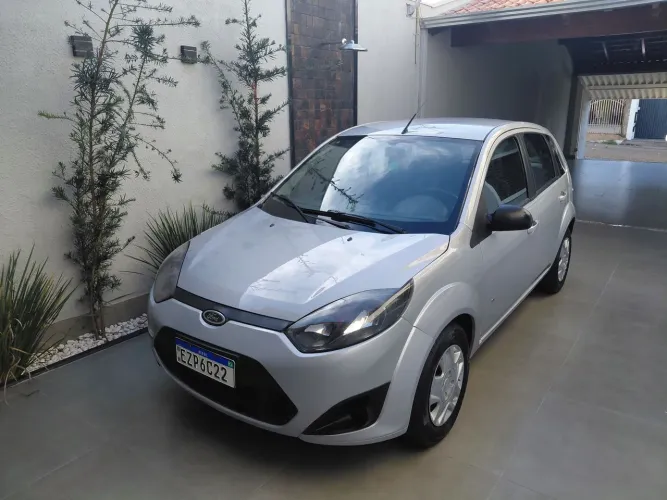 Ford Fiesta S 1.0 8V Flex 5P 2014