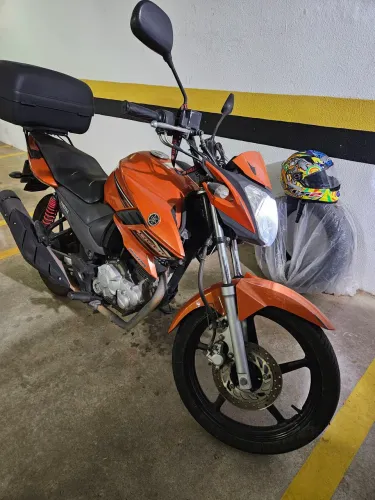Fazer 150 - Baixa Quilometragem e em ótimo estado