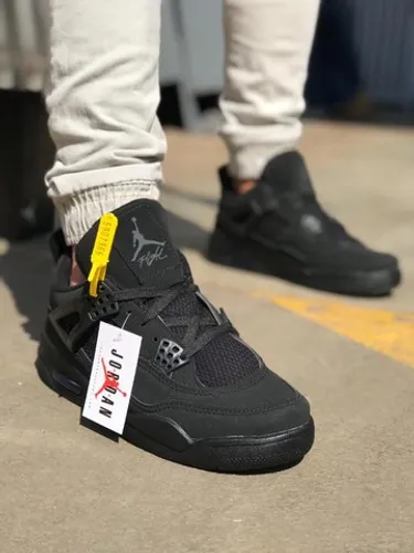 Promoção Air Jordan IV Black Cat