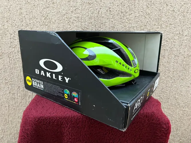 Capacete Oakley aro 5 série limitada