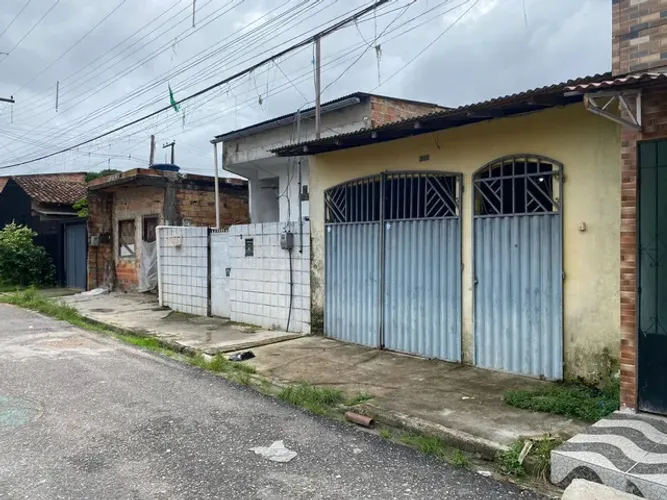 Casa no 40 horas próximo a independência barbada.