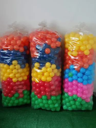 Bolinhas para piscina tamanho 76mm