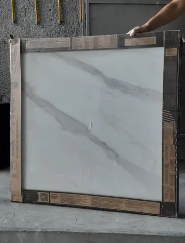 Porcelanato Calacata Altíssimo Lux Biancogress 90 × 90