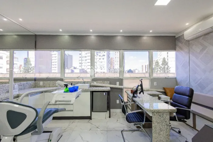 Consultório dentário à venda no bairro Moinhos de Vento
