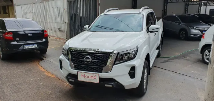 Nissan Frontier XE CD 4X4 2.3 Bi-TB Diesel Aut. 2025