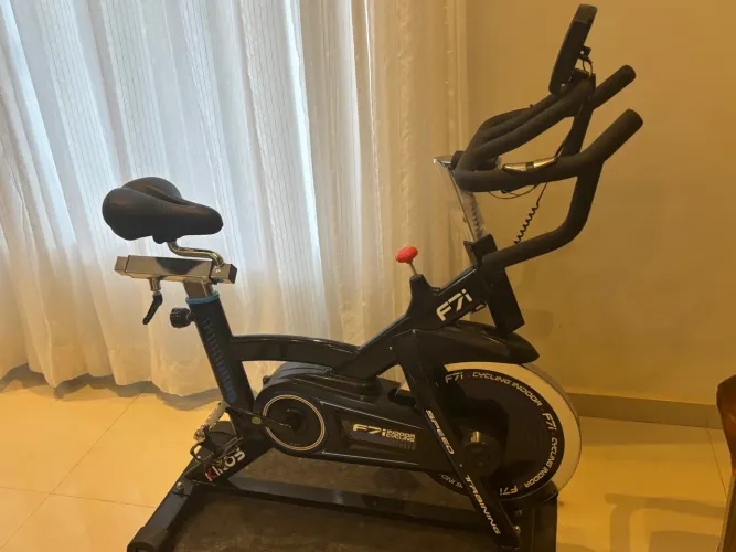 Bicicleta Spinning Kikos F7i