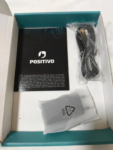 Tablet Positivo Zero na Caixa