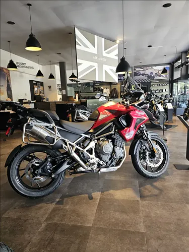 TRIUMPH TIGER 1200 GT PRO
