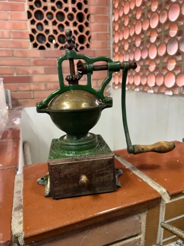 Antigo Moedor de Café Progresso Nº1 - Frete Grátis