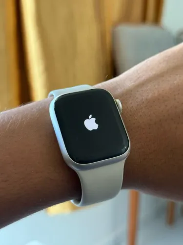 Apple Watch Series 8 (GPS) Corpo de 41 mm - Alumínio Bateria 95%