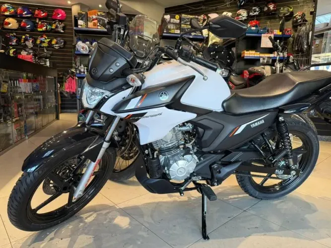 YAMAHA YBR 150 FACTOR ED 2025