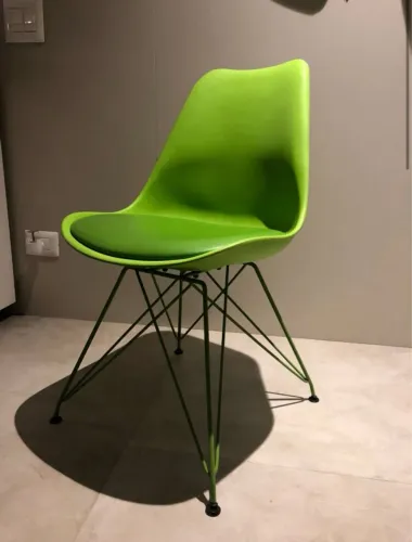 Cadeira Eames Eiffel Jantar Verde Musgo 